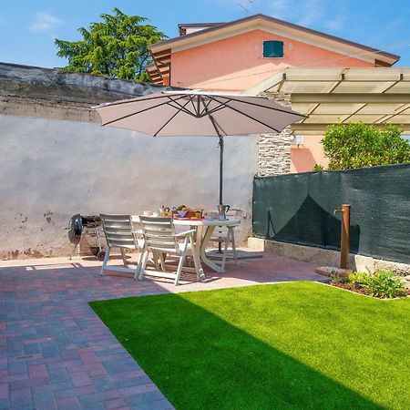 Family House Bivio Vila Peschiera del Garda Exterior foto